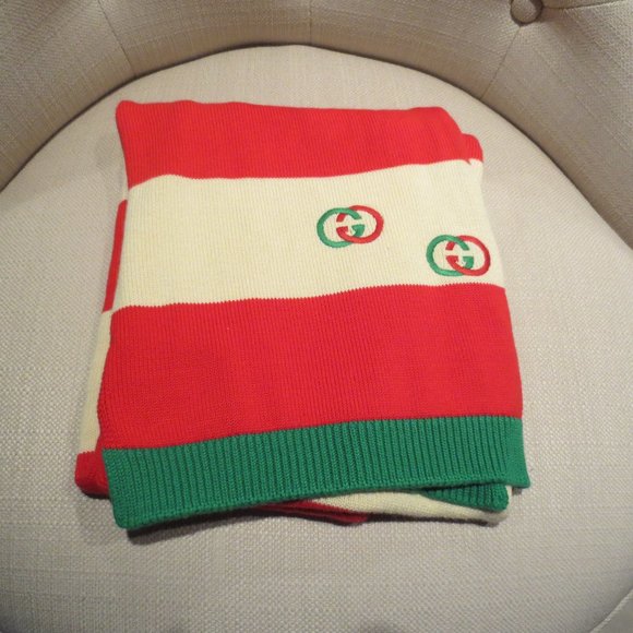 Gucci Emblem Embroidered Scarf - Picture 2 of 13